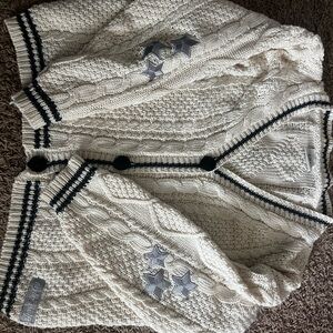 Elegant White Cable Knit Sweater